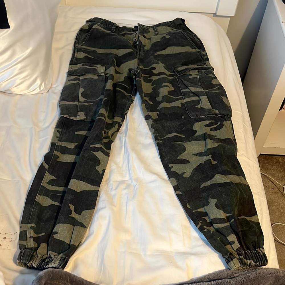 Fashion Nova Camo Cargo Pants Gem